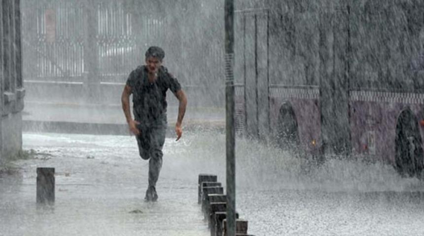 G&ouml;k g&uuml;r&uuml;lt&uuml;l&uuml; sağanak yağışlara dikkat!