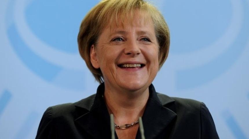 Merkel'den Türkiye-AB anlaşmasına ilişkin açıklama