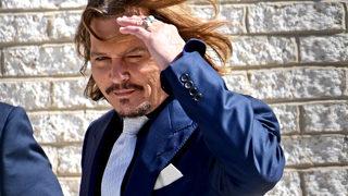 Johnny Depp'e bir destek de müzisyen Courtney Love'dan geldi