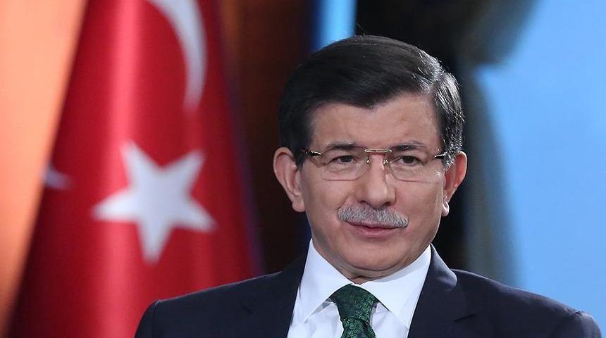 Davutoğlu'ndan cumhurbaşkanlığı adaylığı hakkında dikkat çeken açıklama! 'En büyük hezimetleri yaşatır'