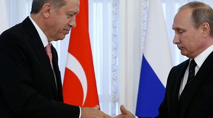 Kremlin: Erdoğan, Putin'i arayarak se&ccedil;imlerdeki zaferinden dolayı tebrik etti