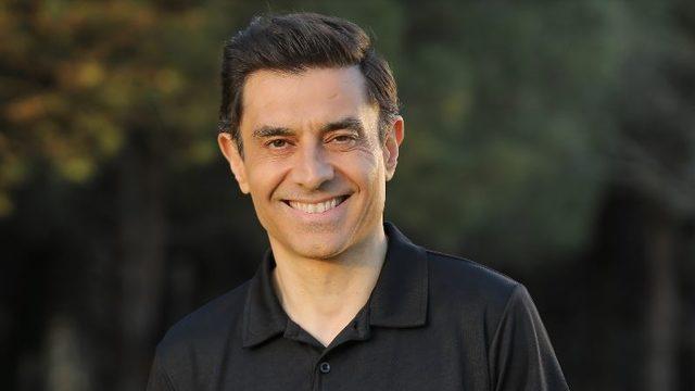 Cansel Elçin, French Riviera Film Festivali’nden ödülle döndü! “En İyi Erkek Oyuncu” ödülünü kazandı