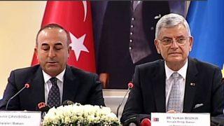 AB Bakanı Bozkır ve Dışişleri Bakanı Çavuşoğlu'ndan vize açıklaması