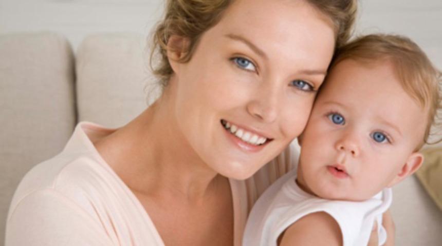 Anne Bebek İletişimi