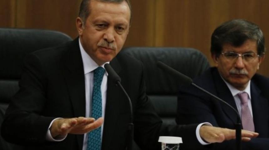 Dünya Erdoğan ile Davutoğlu arasındaki krizi böyle gördü