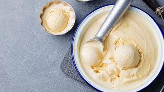 En sağlıklısı evde yapmak! Nefis ev dondurması tarifi