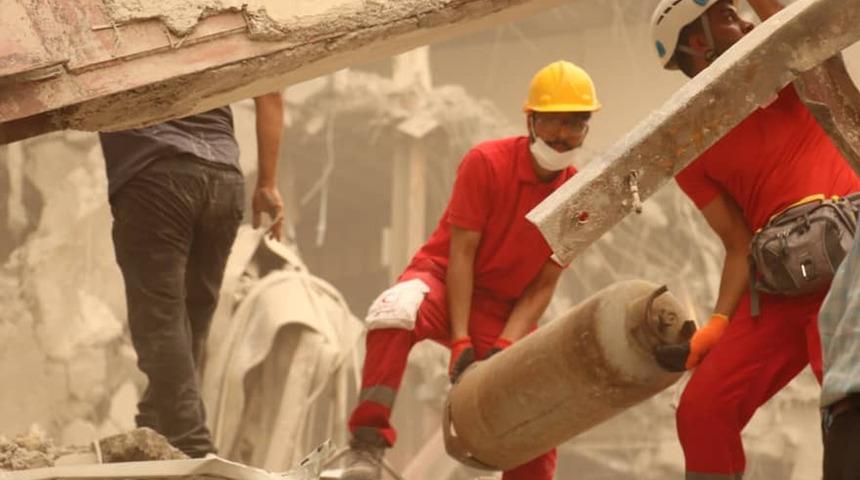 İran’da 10 katlı bina çöktü!  Ölü sayısı 10, yaralı sayısı 32 