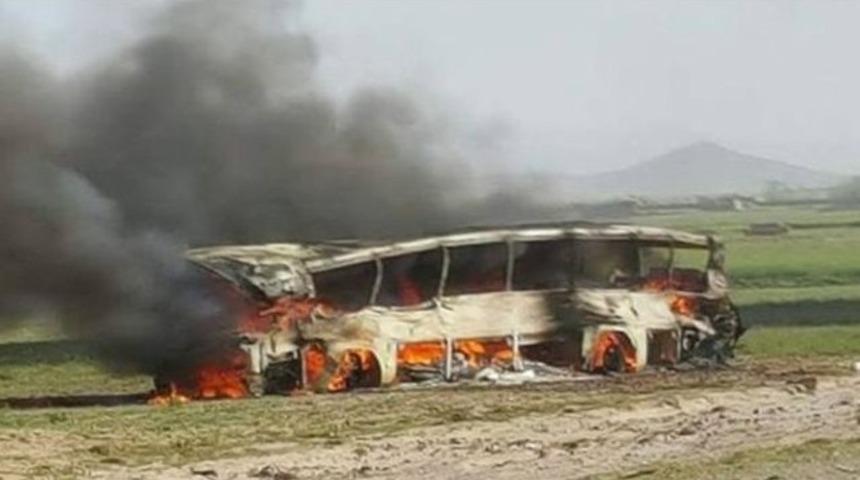 Afganistan'da trafik kazası: 73 ölü