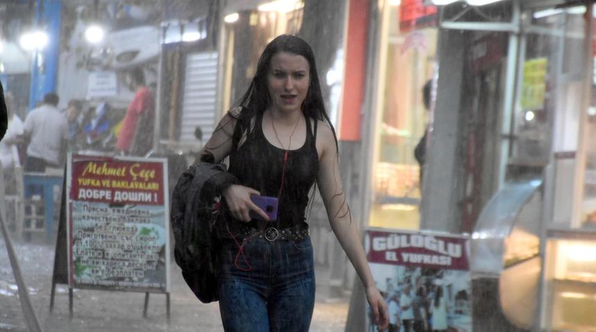 Meteoroloji'den sağanak yağış uyarısı! İşte il il 26 Mayıs hava durumu...