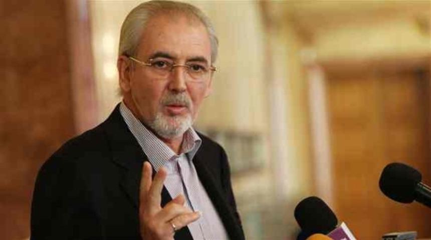 T&uuml;rkiye'yi savundu, partiden atıldı