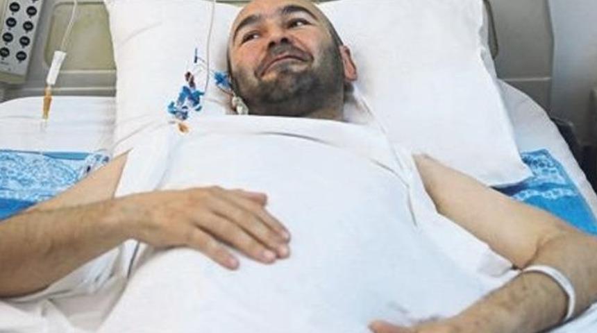 Kalça ağrısı şikayetiyle hastaneye gitti, hayatı kabusa döndü! 14 doktor 10 saatte çıkarabildi