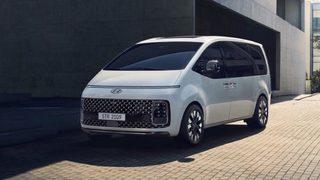 Hyundai Staria Türkiye'ye geldi mi? 2022 Hyundai Staria fiyatı ne kadar? Hyundai Staria kaç TL?