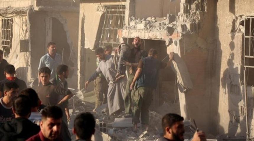 7'si &ccedil;ocuk 9 kişi &ouml;ld&uuml;, onlarca kişi yaralandı