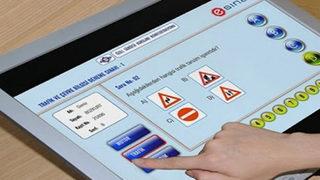 Ehliyet sınavı nasıl olacak? Ehliyet sınav soruları animasyonlu mu olacak? MEB açıkladı...