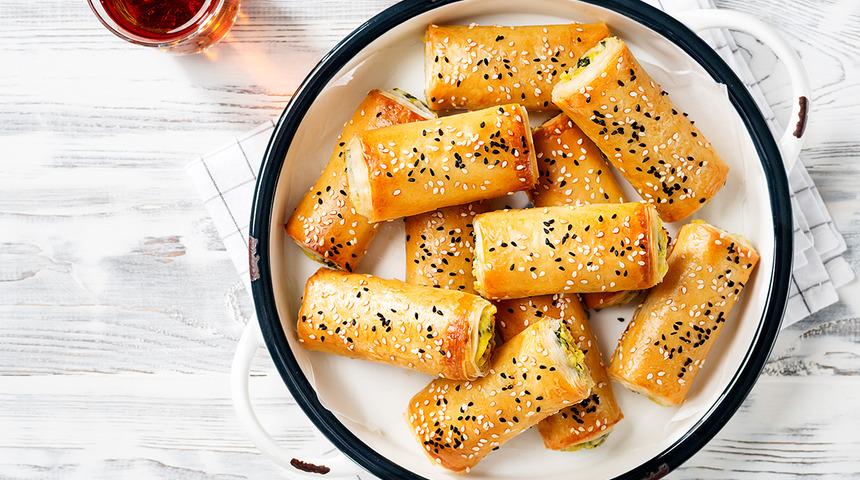 Herkes tarifini soracak! Çıtır çıtır sodalı börek tarifi