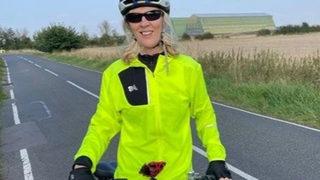 Saçını kuruturken şok yaşadı! Aynada gördüğü…