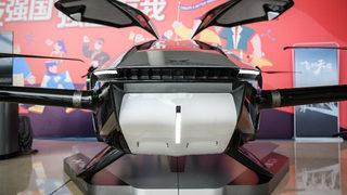 Çin'in yeni gözdesi! İki yolcuya kadar tamam diyor: Uçan otomobil Xpeng X2 tanıtıldı