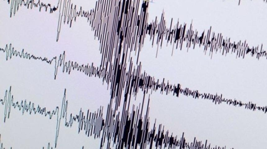 Çanakkale'de vatandaşlar son depremlerle panik yaşadı