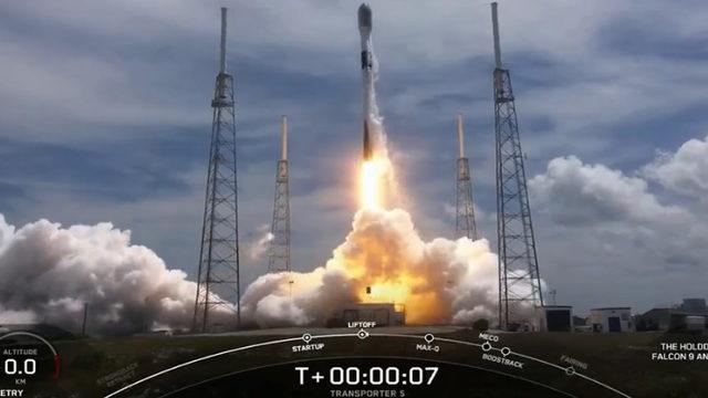 Türkiye’nin ilk ticari uydusu Plan-S, SpaceX tarafından uzaya fırlatıldı