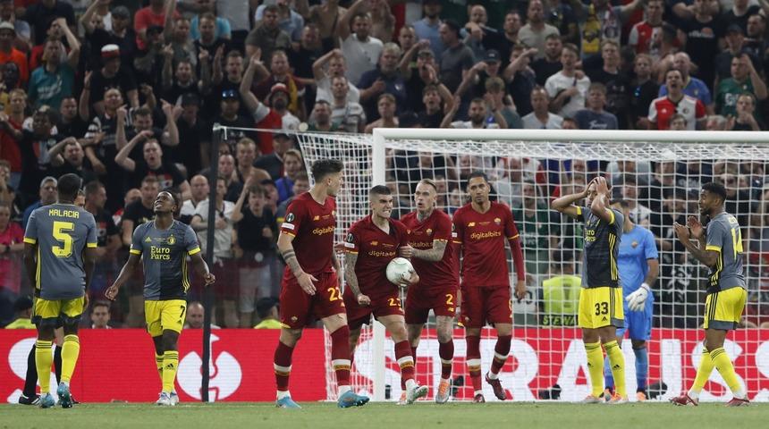 Son dakika: UEFA Konferans Ligi'nde şampiyon Roma!