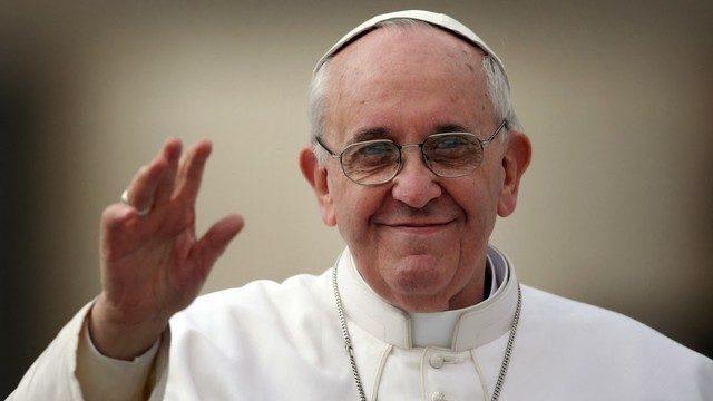 Papa: Devletler laik olmalı, dini olanların sonu kötü bitiyor