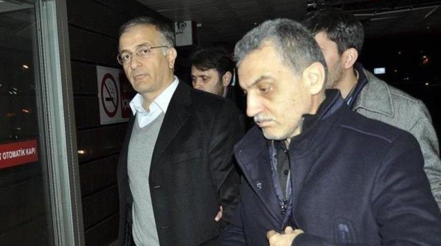 Ekrem Dumanlı açıklamalarıyla hükümete yüklendi