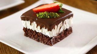 Ağlayan pasta tarifi ve malzemeleri! Evde akışkan çikolatalı ağlayan pasta nasıl yapılır? İşte hazırlanışı...