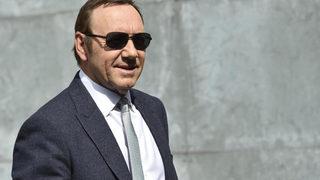 ABD'li ünlü aktör Kevin Spacey hakkında cinsel saldırı suçlaması! 3 erkeğe...