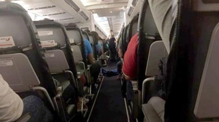 Antalya-Moskova u&ccedil;ağında bir yolcu hayatını kaybetti