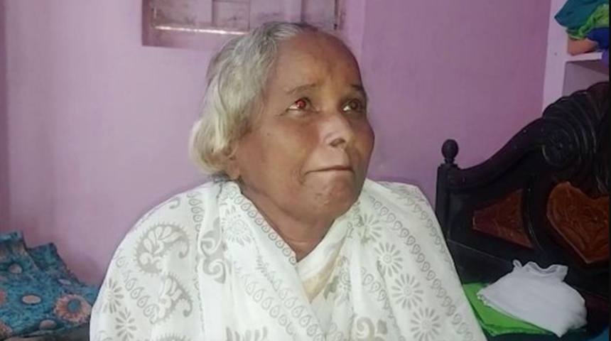 Karısının cenazesinden eve dönen adam onu canlı görünce hayatının şokunu yaşadı!