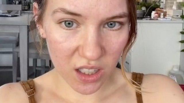 Göğüslerini küçültmek için bıçak altına yattı! “Göğüslerim o kadar büyüktü ki...”