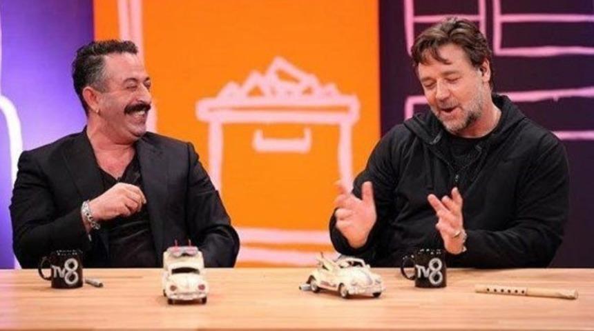Russell Crowe, Cem Yılmaz ve Yılmaz Erdoğan kahkahaya boğdu