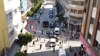 Herkesin gözü önünde dehşete düşüren olay! Henüz 16 yaşındaydı...