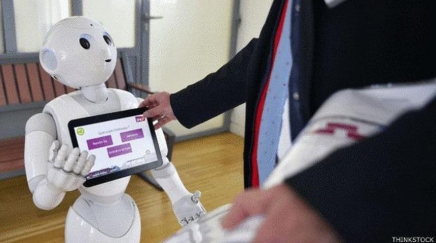 Bilim insanları robotlara acı çekmeyi öğretecek