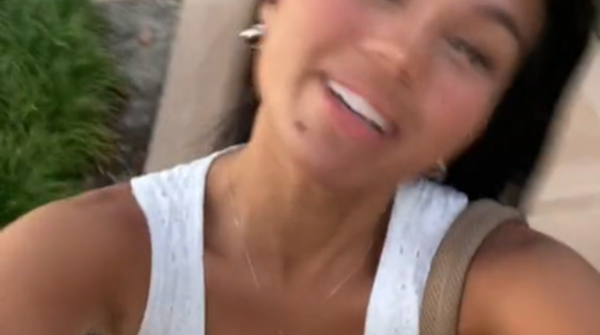 Kıyafeti yüzünden içeri alınmayan kadın şaşkına döndü! “Deniz kabuğu sütyeni...”