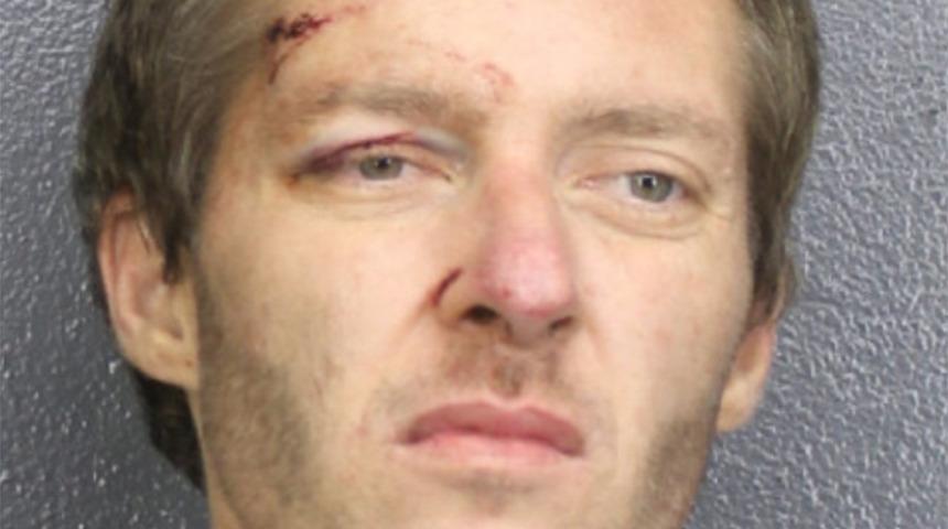 Her satırı korkunç! Sokaklarda çırılçıplak yürüdü, eline çekici alıp dehşet saçtı