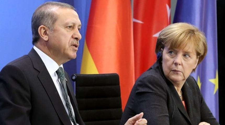 Erdoğan'dan Merkel'e taziye telefonu