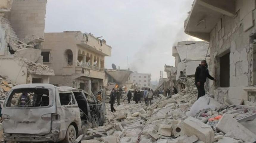 Rusya'dan Suriye'ye hava saldırısı: 65 &ouml;l&uuml;, 140'a yakın yaralı