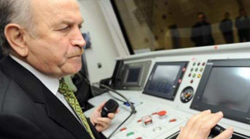 İstanbullulara yeni metro hattı m&uuml;jdesi