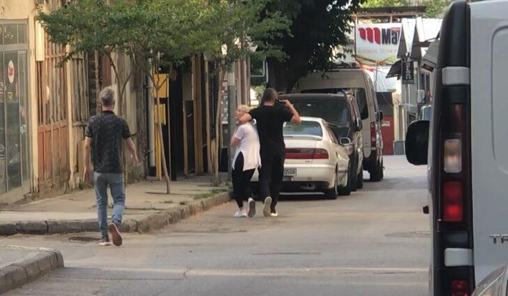 Kız arkadaşını rehin alıp şehrin en işlek caddesine kaçtı! İkisi de gözaltına alındı G5