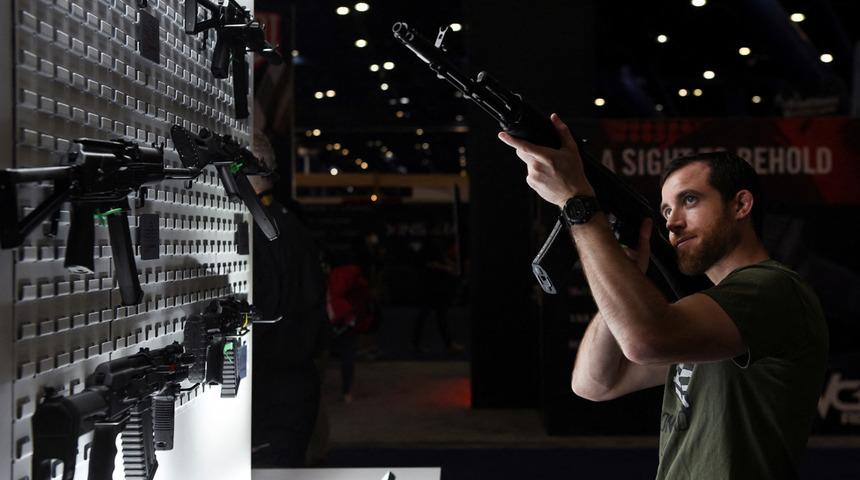 Okul katliamı sonrası silah fuarı düzenlediler! Trump'ın sözleri tepki çekti