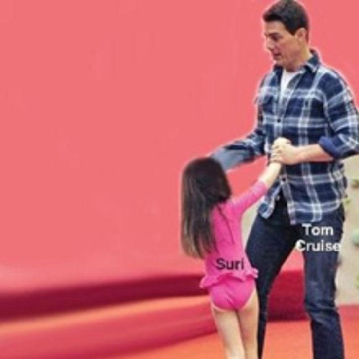 Baba Kızın Eğlenceli Dansı