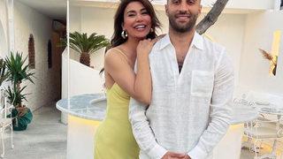 Kocası taytlı poza izin vermeyen Ebru Şancı mini elbisesiyle poz verdi! Kim der 3 çocuk annesi