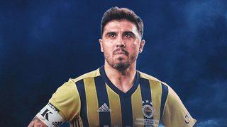 Futbolcu Ozan Tufan'ın eşi mini şortlu pozunu paylaştı! Çok güzelsin yengem