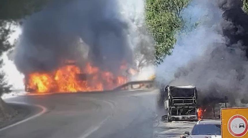 Facianın eşiğinden dönüldü! İçinde yolcu bulunan otobüs alev alev yandı