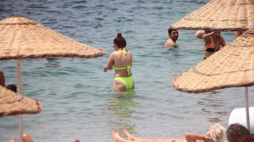 Bodrum'da dereceyi gören sahile koştu