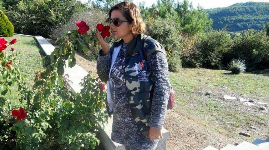 Didim'de dişçiye gitmek için evden çıkan Zeynep Gürzsoy günlerdir kayıp! "Hayatından endişe ediyorum"