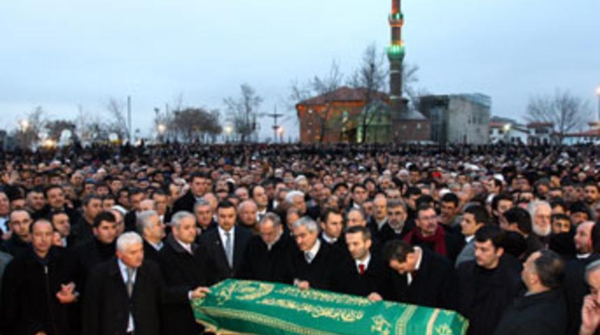 Cenaze i&ccedil;in &ccedil;ok &ouml;zel konuklar