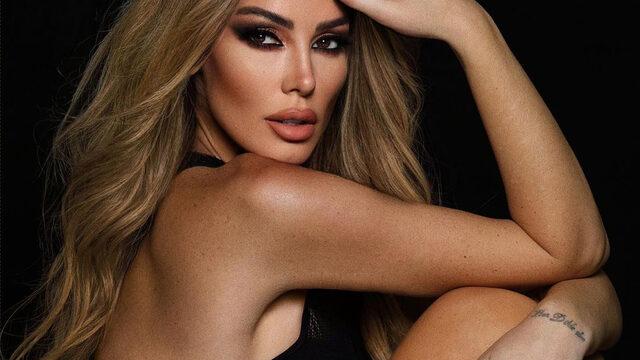 Petek Dinçöz'in seksi paylaşımına Yeşilçam'ın gamzeli güzeli Bahar Öztan'dan dikkat çeken yorum