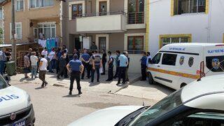 Kocaeli'de aile katliamı! Eşini öldürüp, kızını yaralayarak intihar etti